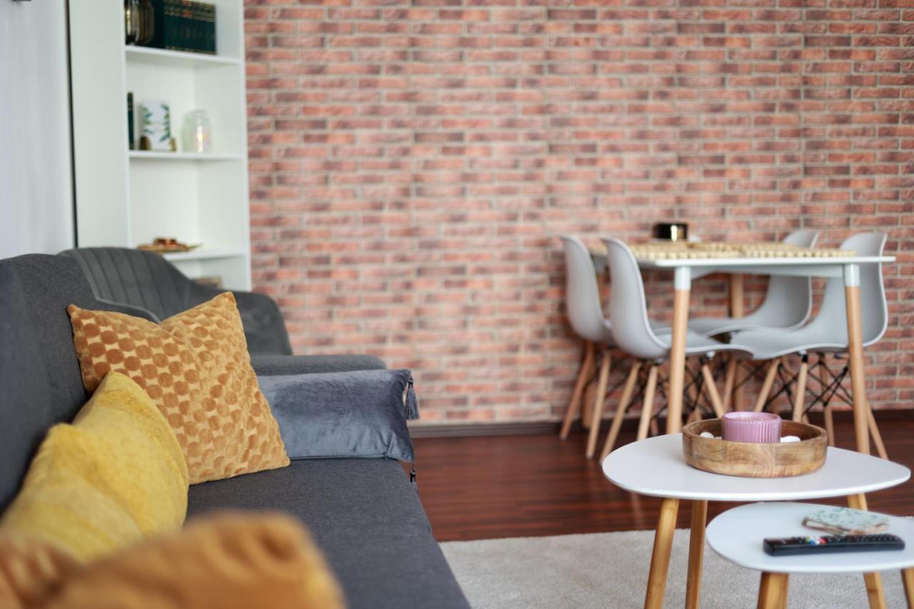 Апартаменты La Bloc - At The Block Бухарест Экстерьер фото